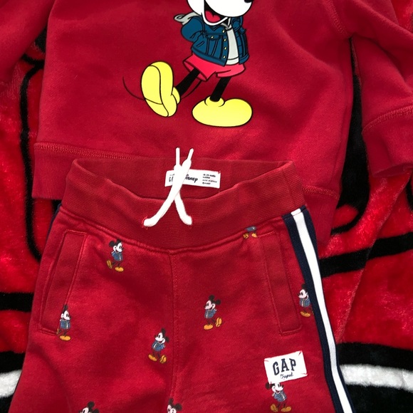 Gap Mickey Mouse outfit - Picture 6 of 6
